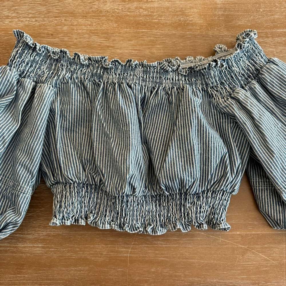 BiBi Striped Off-Shoulder Crop Top - Picture 2 of 4